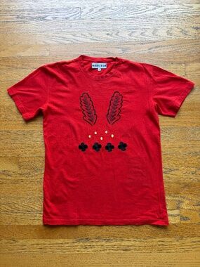 BRUTA RED EMBROIDERED FOLK STYLE TEE - Medium
